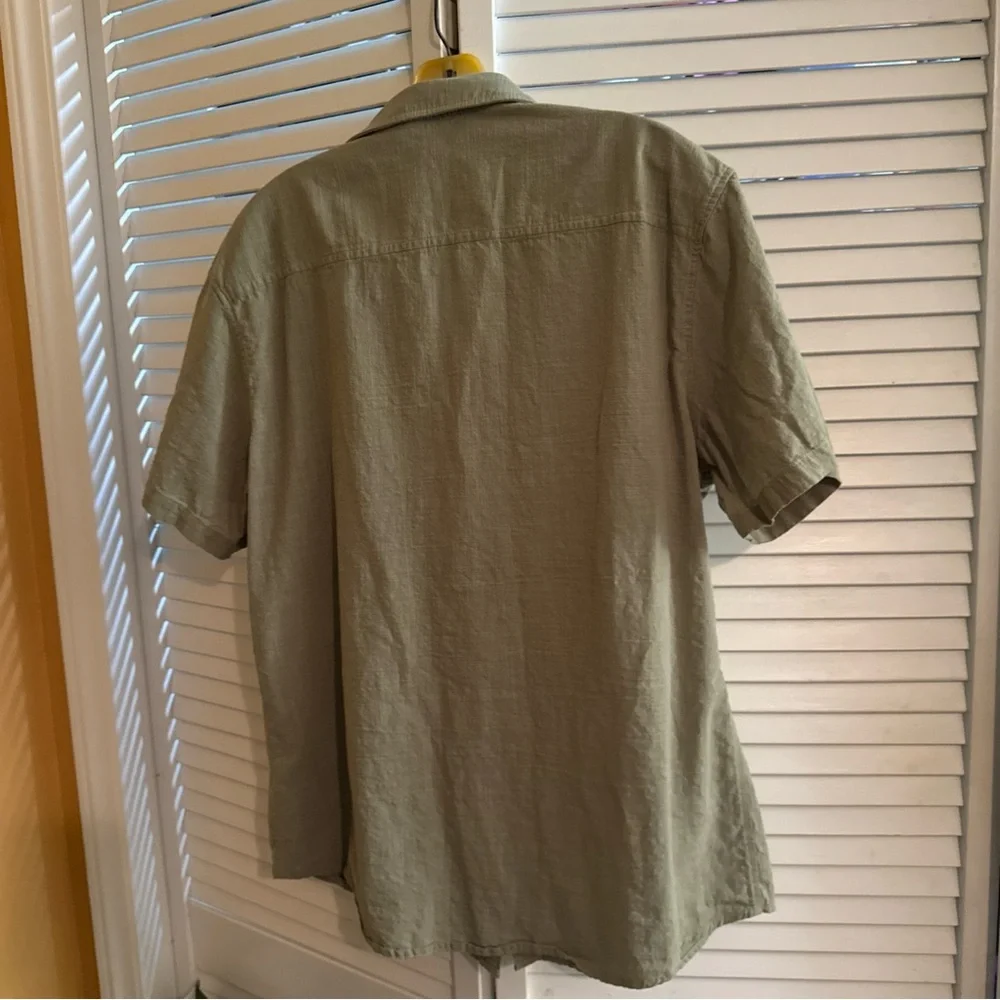Men's Casual Button Down Shirt - Olive - Picture 3 of 12